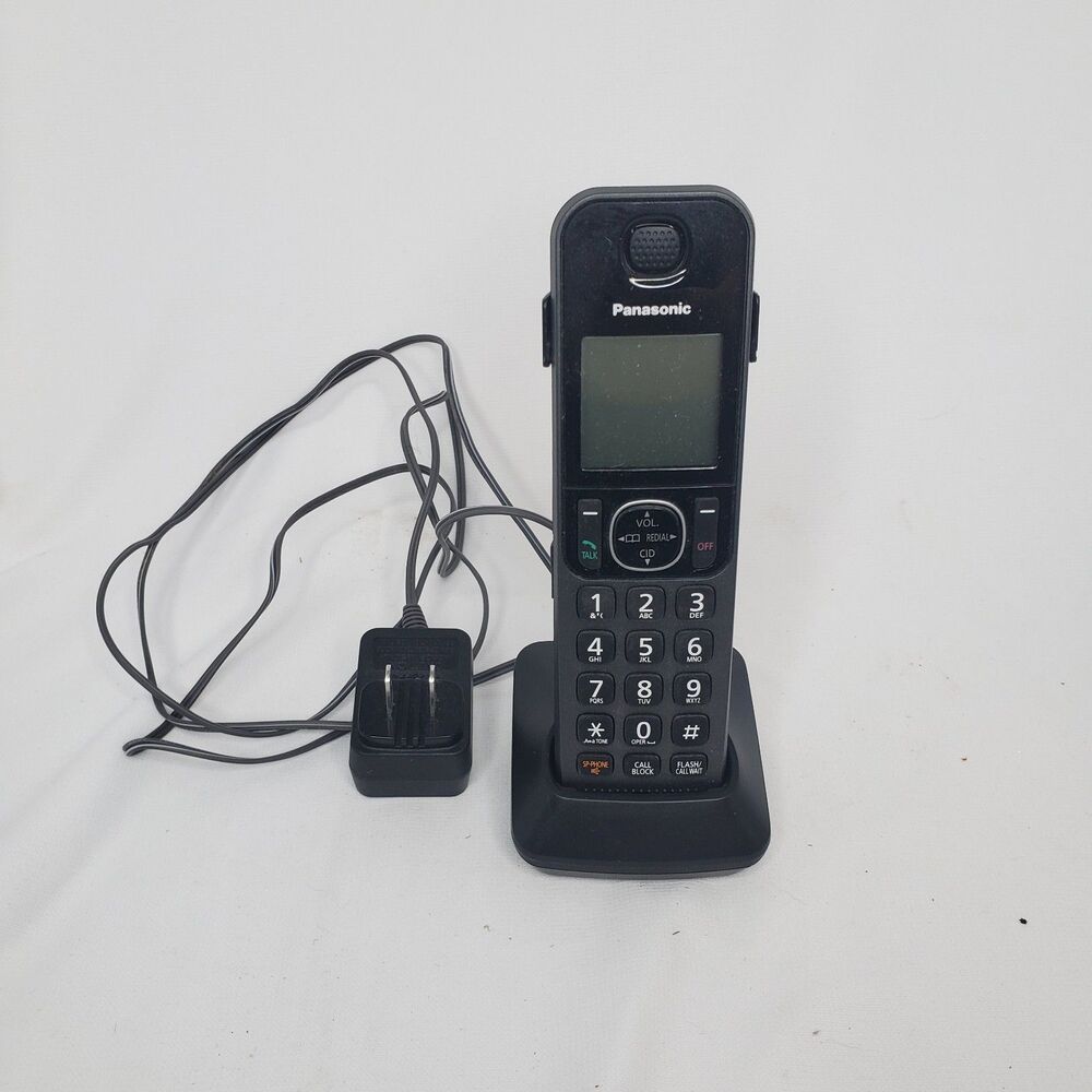 Panasonic PNLC1040 Wireless Phone with Charger Works!